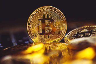 Bitcoin Price Declines Following Coinbase Staking Lawsuit Decision, Analysts Warn of Potential Short Squeeze